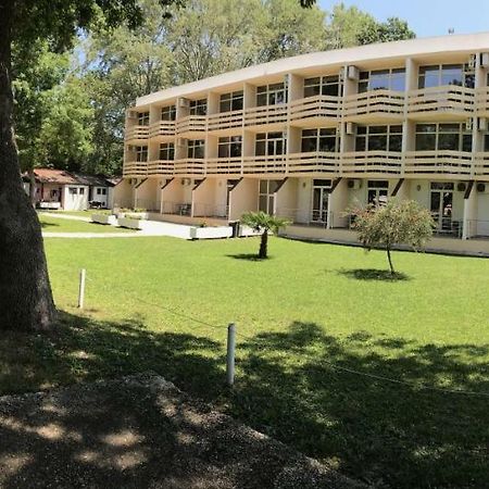 Htp Velika Plaza Ulcinj Hotel Exterior photo